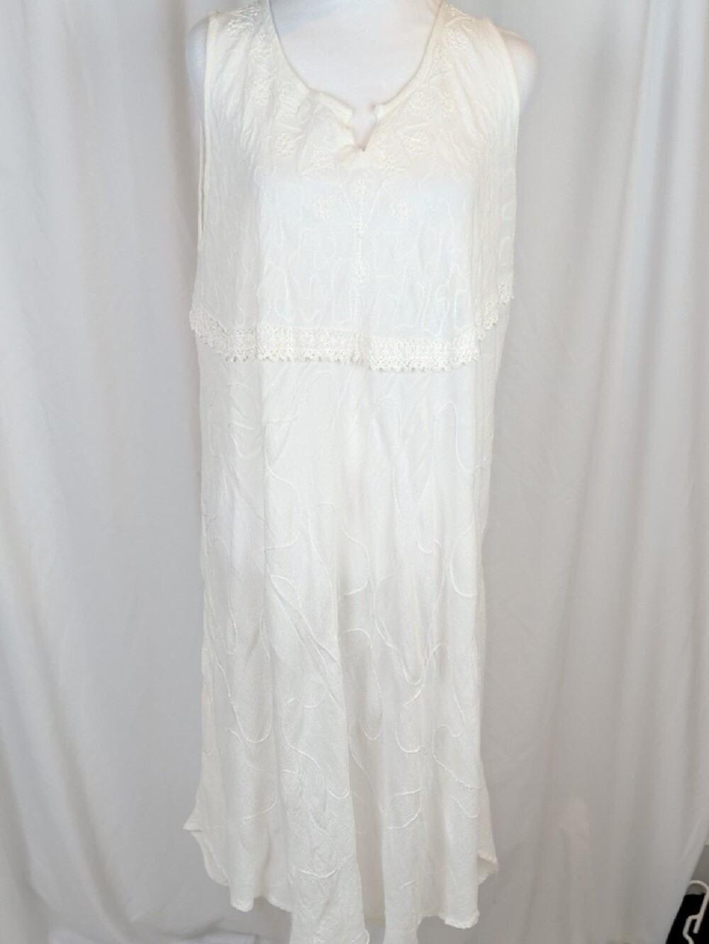 FEELINGS NWOT White Embroidered Rayon Boho Maxi Dress Crochet Trim Size OS